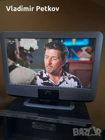 Продавам  Телввизор 32 Инча марка Metz!Телевизора работи перфектно има драскотина на екрана!, снимка 1