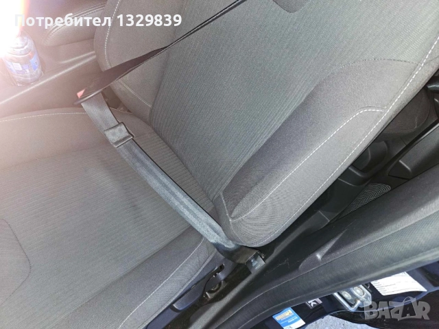 Ford Focus 1,6 Turbo, снимка 9 - Автомобили и джипове - 52653864