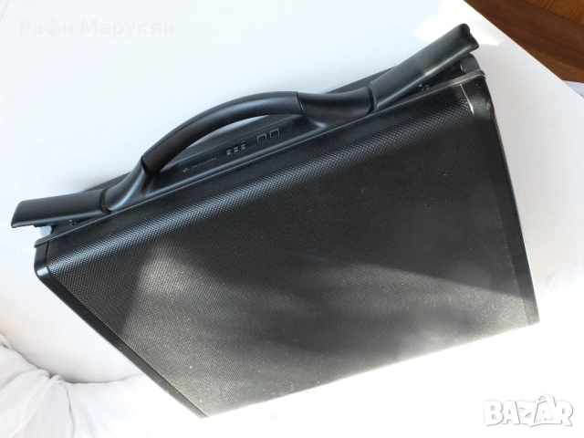 Дипломатическо куфарче "Samsonite"