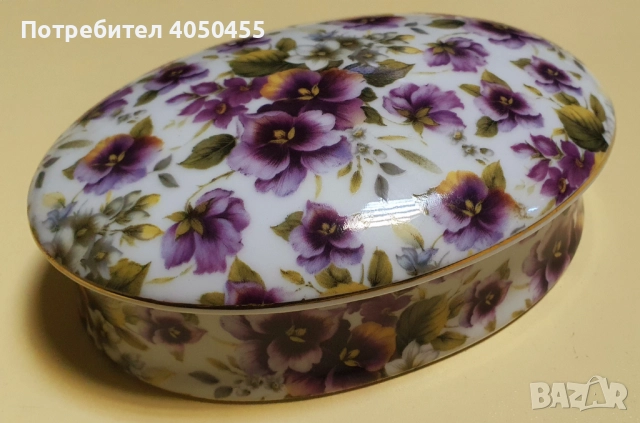 Порцеланова кутийка за бижута или ценности 