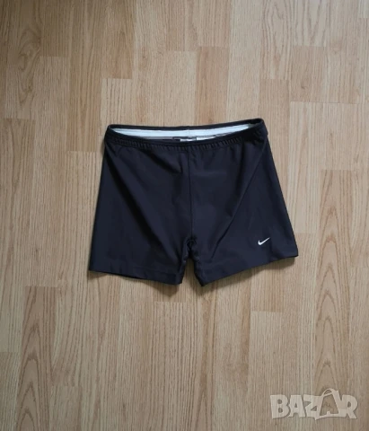 Оригинални дамски спортни къси гащи Nike pro размер М , снимка 7 - Спортни екипи - 50715593