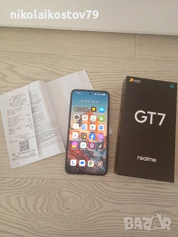 продавам реалми gt7 