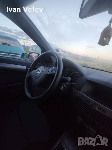 Опел Астра Х 1.7 цдти 101к.с 2005г НА ЧАСТИ/Opel Astra H 1.7CDTI 101ks, снимка 11 - Автомобили и джипове - 51827850
