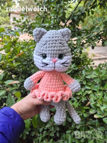 Ръчно Изплетено Котенце "Амигуруми"