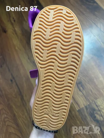 Adidas нови маратонки, снимка 3 - Детски маратонки - 50160954