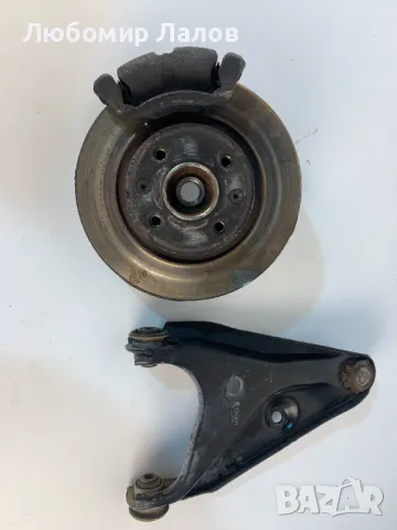 Ляв носач главина главина апарат диск Дачия Сандеро Dacia Sandero I (08-17)г. 