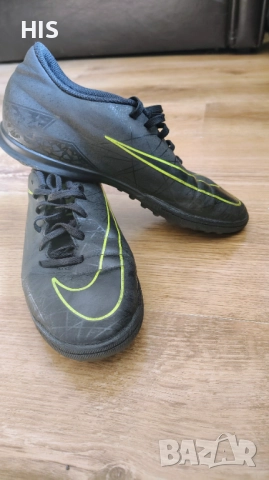 Футболни обувки Nike, стоножки - 42 номер, снимка 2 - Спортни обувки - 52176423