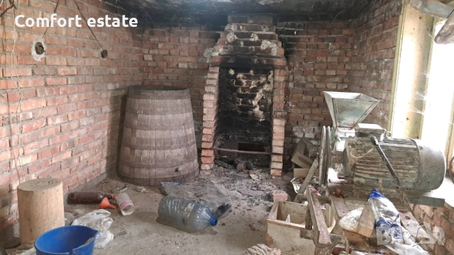 Тухлена къща за продажба, снимка 3 - Къщи - 53567107