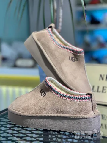 дамски обувки ugg , снимка 3 - Дамски боти - 49208333