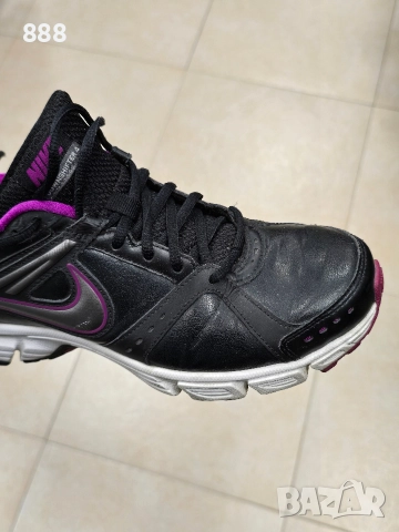 дамски обувки маратонки Nike, снимка 2 - Маратонки - 52904138