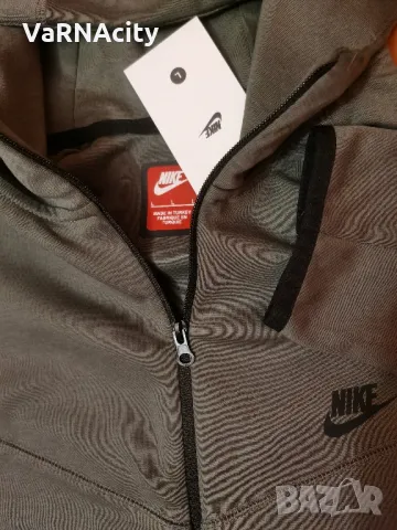 Nike Tech Fleece размер L , снимка 2 - Спортни дрехи, екипи - 48634886