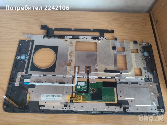 Горен корпус на лаптоп Lenovo IdeaPad Y560p, снимка 2 - Части за лаптопи - 44969182