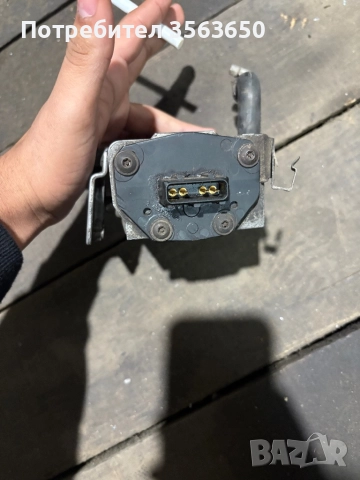 Дроселова клапа за голф 3 1.8 90, снимка 2 - Части - 51881170