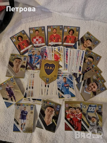 колекционерски карти с футболисти 