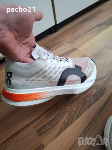 ON Running Cloudboom Strike , снимка 12 - Маратонки - 53456183