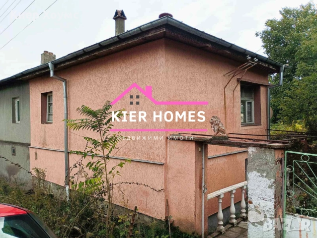 Двуетажна къща в с.Долно Белево, снимка 2 - Къщи - 52047935