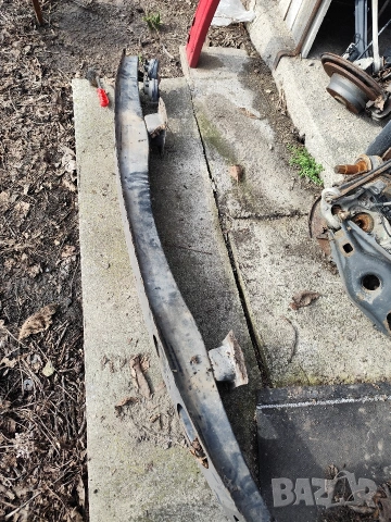 Основа предна броня -Range Rover Vogue -2005г-177кс-3.0d, снимка 3 - Части - 53606235