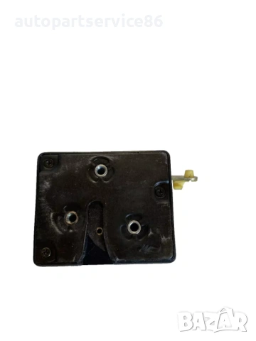 Брава на задния капак за KIA Carnival (2006–2012)