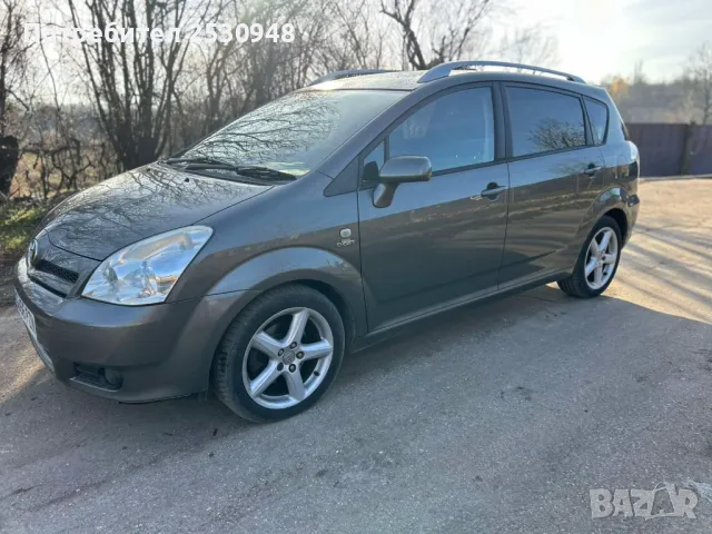 Toyota Corolla Verso 2.2 D-CAT на части , снимка 3 - Автомобили и джипове - 48158533