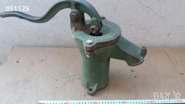 стара соц. помпа за вода - ръчна , снимка 10 - Антикварни и старинни предмети - 52923386