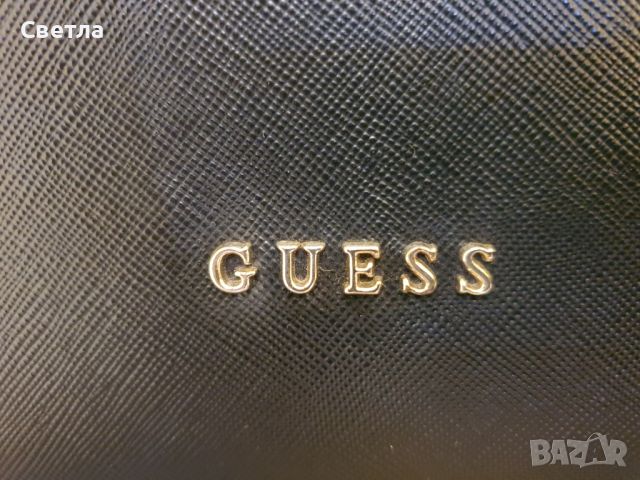 Чанта GUESS естествена кожа черна, снимка 3 - Чанти - 46652386