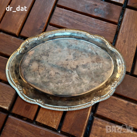 Метален поднос, снимка 2 - Антикварни и старинни предмети - 54258969