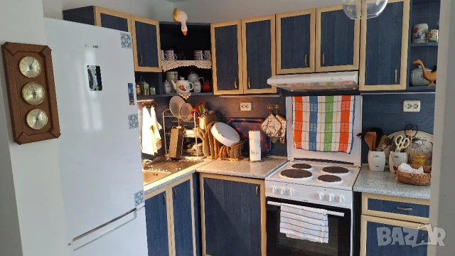 Продавам кьща на три етажа и 5 минути от плажа, снимка 8 - Къщи - 50999913