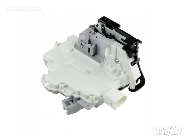 VW Tiguan 5N Брава за задна лява  врата 