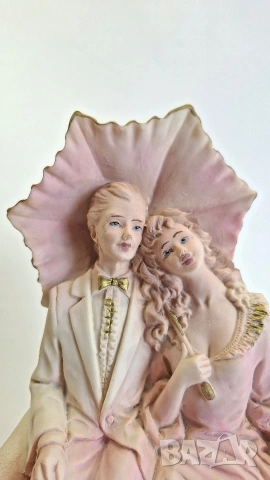 Фигура на влюбена двойка под чадър - L'Arte nel Mondo, Италия
, снимка 6 - Статуетки - 53965445