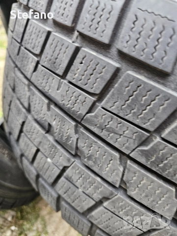 Зимни гуми Dunlop Дънлоп 235/50/18 , снимка 9 - Гуми и джанти - 52077129