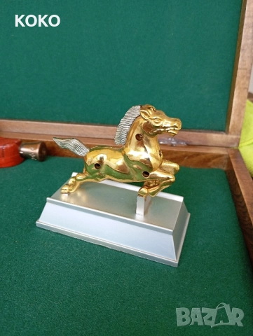 Метална Настолна Запалка във формата на кон , снимка 3 - Колекции - 51952680