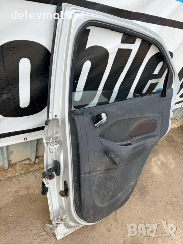 Задна дясна врата Ford Ka Plus 1.2, 85 ph., 5sp., engine YSKD, 2018, 98 000 km, euro 6B, Форд Ка Плю, снимка 4 - Части - 53665885