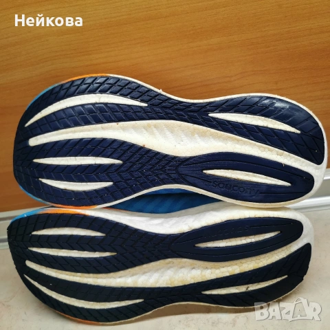 Saucony Triumph 22 маратонки за бягане 42, снимка 10 - Маратонки - 53954985