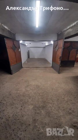 Гараж под наем ул."Г.Бенковски 52", снимка 11 - Гаражи и паркоместа - 52152056