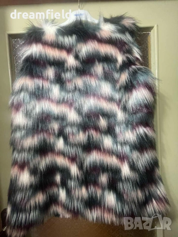 Елек с ефектна окраска- еко косъм, снимка 2 - Елеци - 53296884