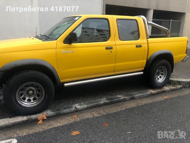 Nissan Navara 3.3i , снимка 2 - Автомобили и джипове - 46792951