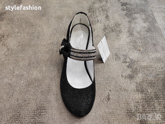 Детски елегантни обувки с токче в черен цвят /Б266, снимка 2 - Детски обувки - 45450403
