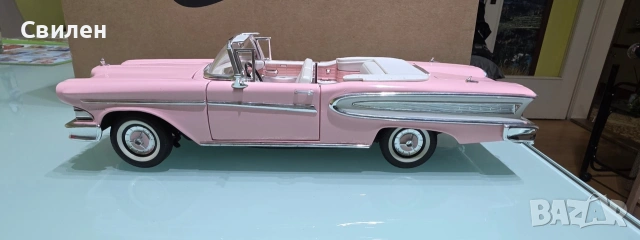 Модел на Ford Edsel мащаб 1:18, снимка 3 - Колекции - 53128890