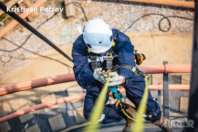 ПОЧИСТВАНЕ НА ПРОЗОРЦИ С ВЪЖЕН ДОСТЪП (АЛПИЙСКИ СПОСОБ)