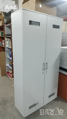 Гардероб с две врати - Офис шкаф 100/40/198 с ключалки, снимка 16 - Шкафове и рафтове - 52818859