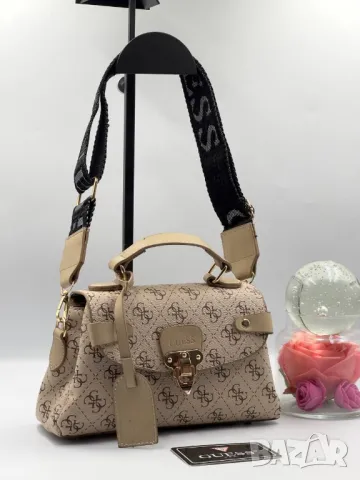 чанти guess louis vuitton , снимка 1 - Чанти - 49169809