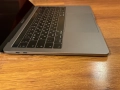13.3' Core i5 2.4GHz Apple MacBook Pro 2019 TouchBar 16GB RAM/256GB SSD/Бат 6ч, снимка 10