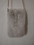 Нова малка бежова мека пухена чанта месинджър , снимка 3