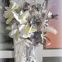 Ваза в сребро и бяла орхидея, снимка 2 - Вази - 45741351