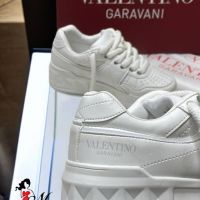 дамски маратонки valentino garavani, снимка 2 - Маратонки - 45869984