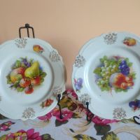 Чифт порцеланови чинии с мотиви плодове , снимка 1 - Антикварни и старинни предмети - 45190760