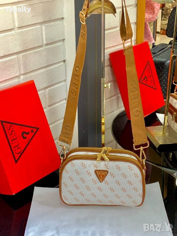 Guess Дамска Чанта , снимка 1