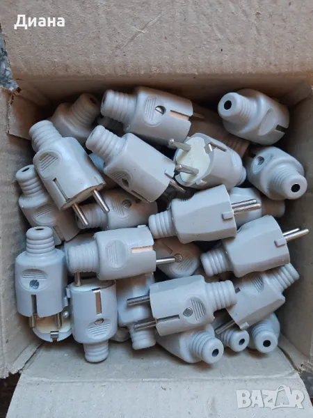 Български щепсели, контакти и ключове., снимка 1