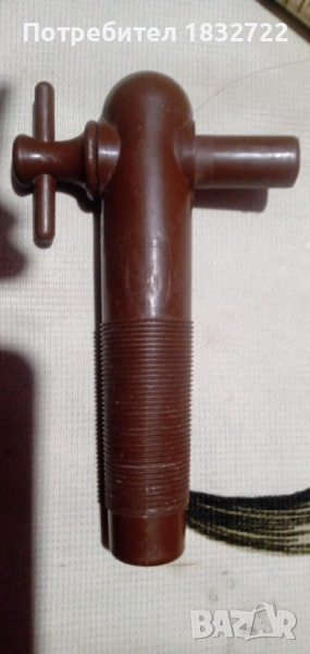 Продавам пластмасови канелки за големи и по-малки бурета с коносовидна резба, снимка 1