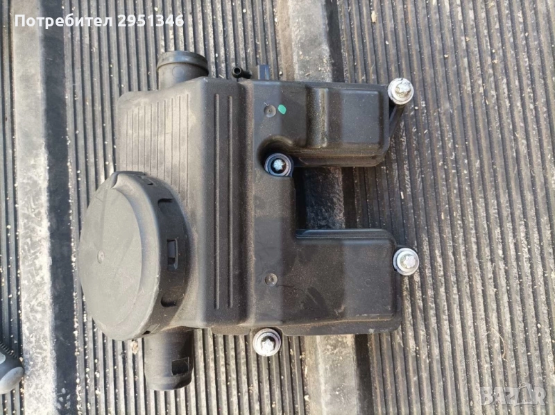 Вентилация на картера Porsche PANAMERA GTS  94810713522, снимка 1